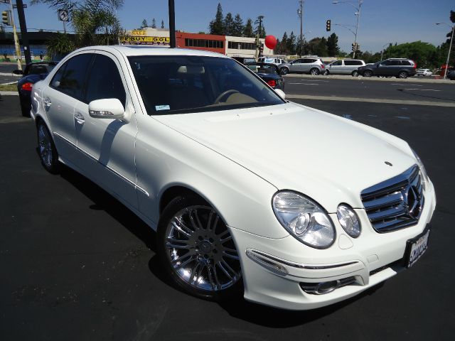 2008 MERCEDES-BENZ E-CLASS E350 LUXURY white abs brakesair conditioningalloy wheelsamfm radio