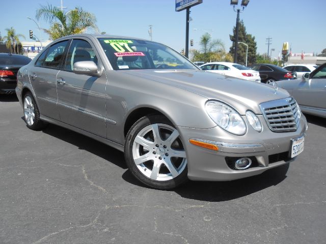 2007 MERCEDES-BENZ E-CLASS E350 pewter clean carfax certifiedone ownerloaded with al