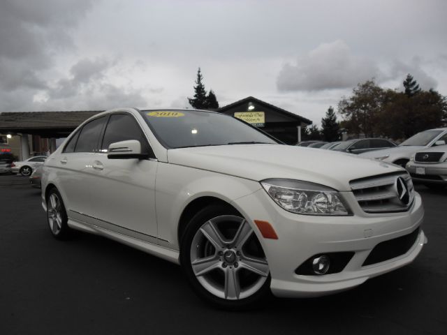 2010 MERCEDES-BENZ C-CLASS C300 LUXURY 4DR-SEDAN white this is clean car fax certified   califo