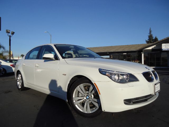2010 BMW 5 SERIES 528I white this car have a clean carfaxone owner california car n