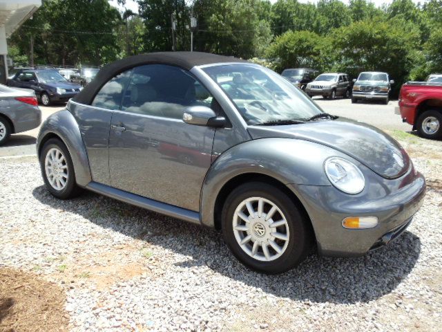 2004 Volkswagen New Beetle