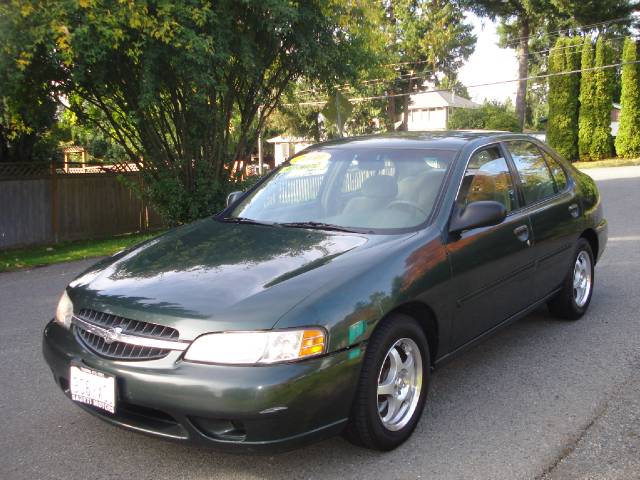 2000 Nissan Altima for sale