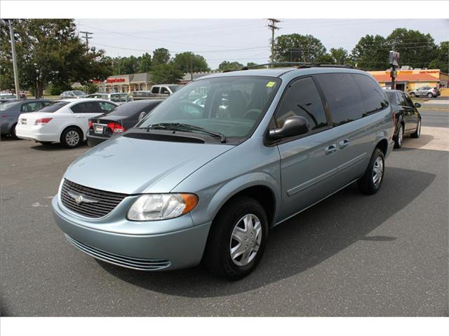 2004 Chrysler Town & Country for sale