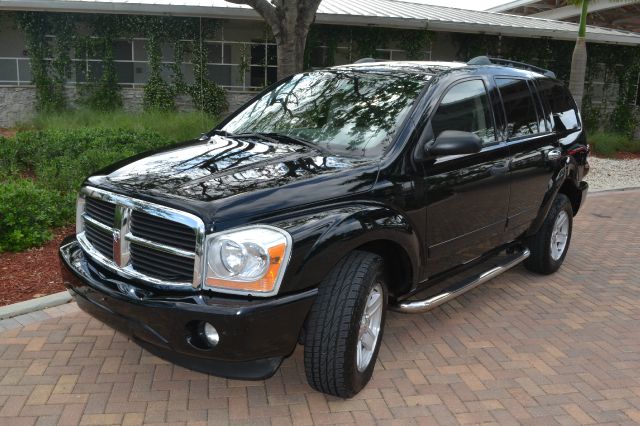 2005 DODGE DURANGO SLT 4WD black we have financing available for all yours financial needs  you j