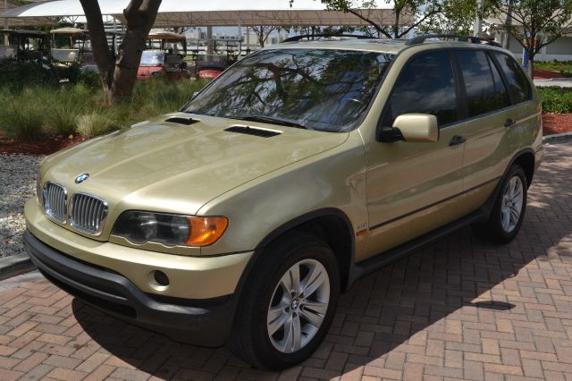 2001 BMW X5 30I gold we have financing available for all yours financial needs  you just come in