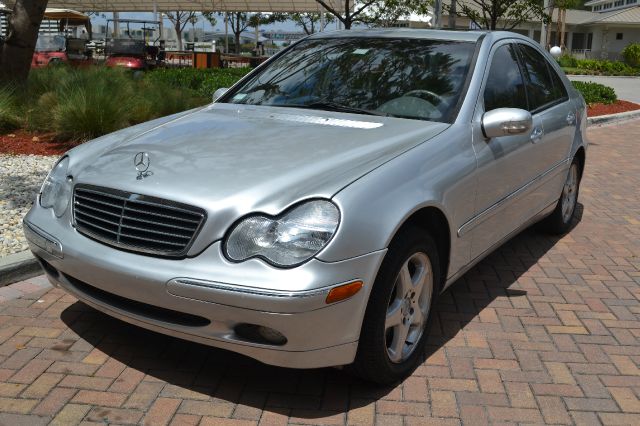 2001 MERCEDES-BENZ C-CLASS C320 silver we have financing available for all yours financial needs 