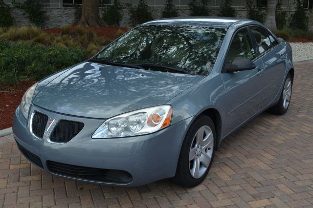 2007 PONTIAC G6 SEDAN silver we have financing available for all yours financial needs  you just 