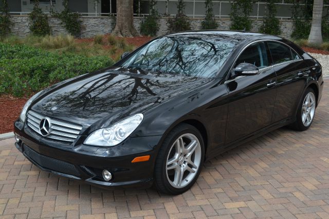 2007 MERCEDES-BENZ CLS-CLASS CLS550 4-DOOR COUPE black we have financing available for all yours f