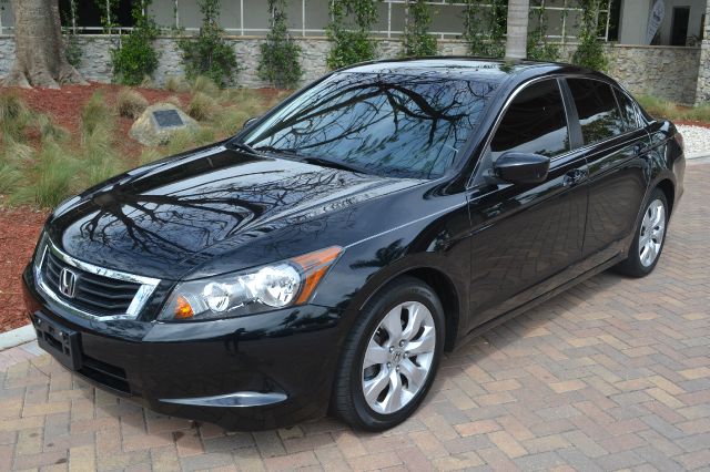 2009 HONDA ACCORD AUTOMATIC black we have financing available for all yours financial needs  you 