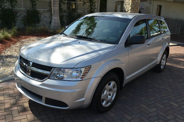 2010 DODGE JOURNEY SE silver we have financing available for all yours financial needs  you just 