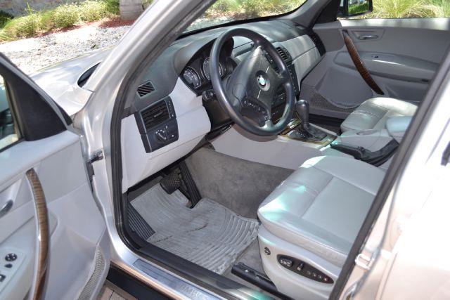 http://cimages3.carsforsale.com/375046/DB87118C-E918-4108-8455-EA198BB60795_13.jpg?dt=071320121625