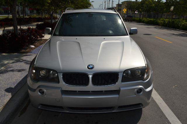 http://cimages3.carsforsale.com/375046/DB87118C-E918-4108-8455-EA198BB60795_27.jpg?dt=022520131425