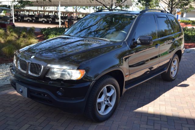 2001 BMW X5 30I black we have financing available for all yours financial needs  you just come i