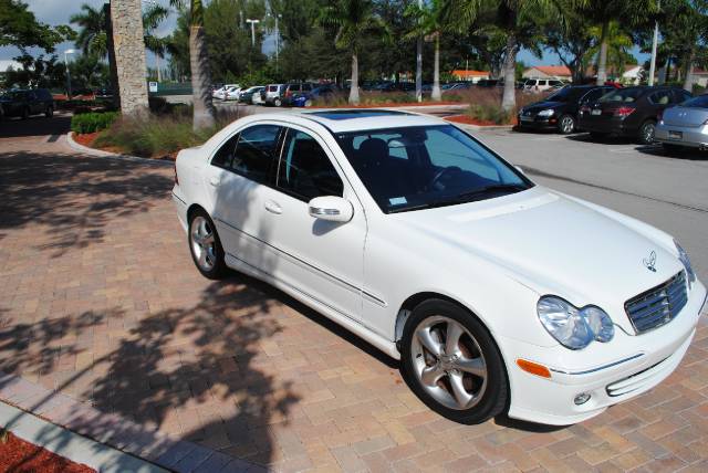 2006 MERCEDES-BENZ C CLASS C230, white, we have financing available for all yours ...