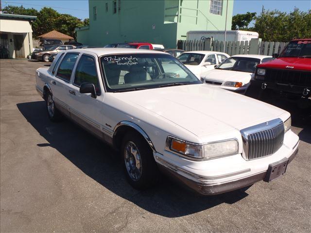 1997 Lincoln Town Car for sale