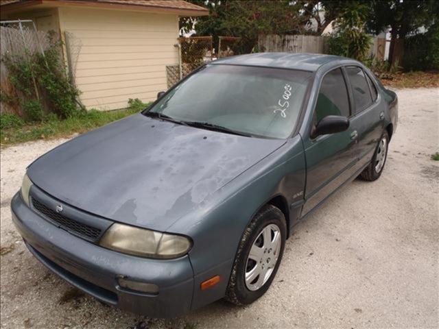 1993 Nissan Altima for sale