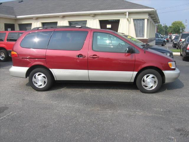 1999 Toyota Sienna for sale