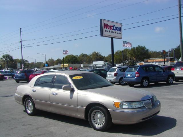 1998 Lincoln Town Car for sale
