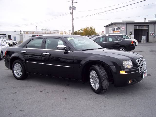 2010 Chrysler 300