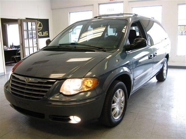 2006 Chrysler Town & Country for sale