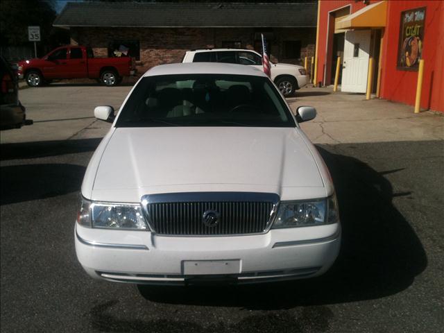 2004 Mercury Marquis