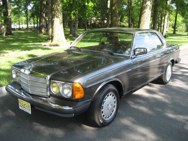 1983 Mercedes-Benz 300 for sale