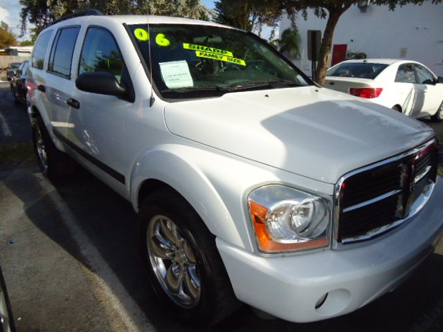 2006 DODGE DURANGO SLT 2WD, bright ...