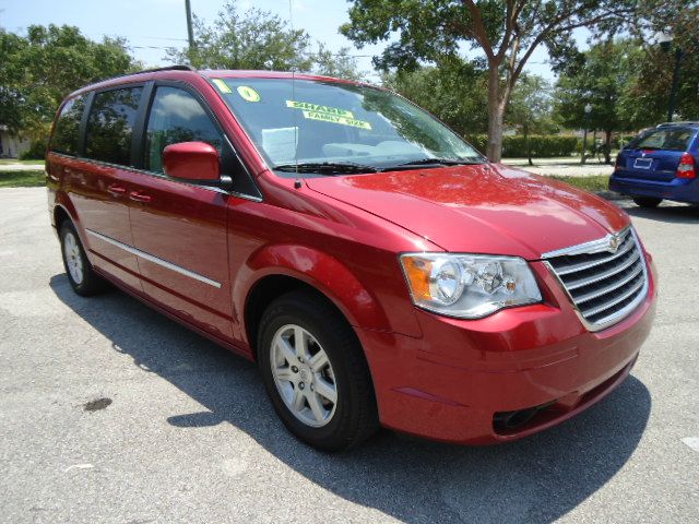 2009 CHRYSLER TOWN  COUNTRY LX inferno red crystal pearl call now 1-866-717-9571   free autochec