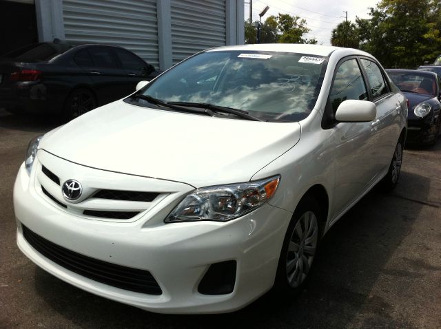 2012 TOYOTA COROLLA LE 4-SPEED AT super white call now 1-866-717-9571   free autocheck  carfax r