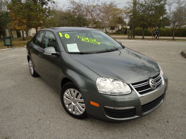 2010 VOLKSWAGEN JETTA S, platinum ...