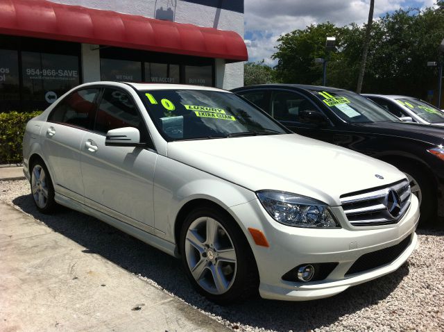 2010 MERCEDES-BENZ C-CLASS C300 LUXURY SEDAN arctic white call now 1-866-717-9571   free autochec