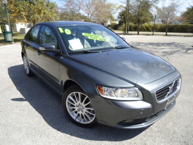 2010 VOLVO S40 2.4I, titanium ...