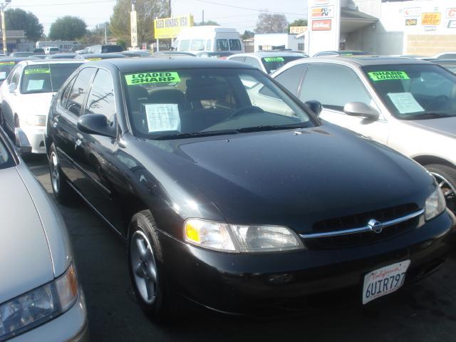 1998 Nissan Altima for sale