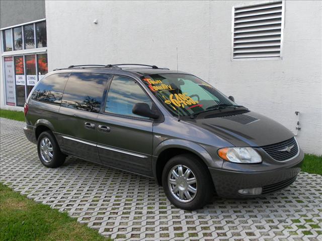 2004 Chrysler Town and Country for sale
