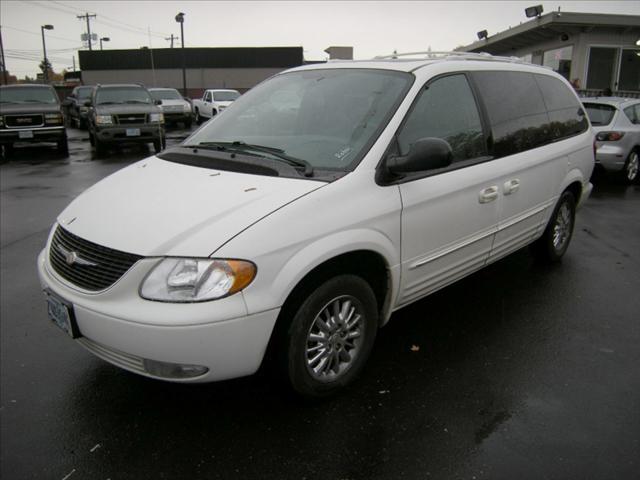 2004 Chrysler Town & Country for sale