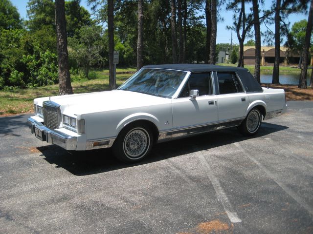 1987 Lincoln Town Car for sale