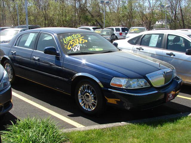 2009 Lincoln Town Car for sale