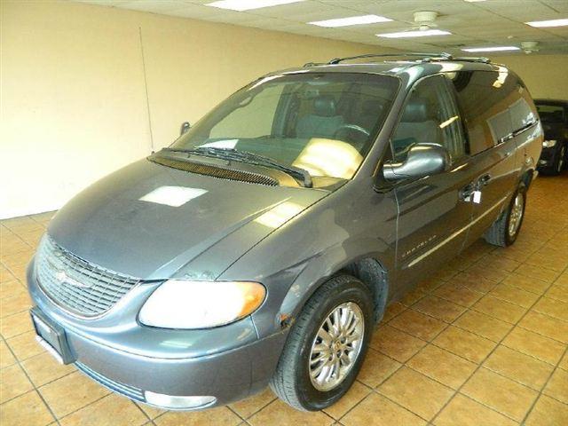 2001 Chrysler Town & Country for sale