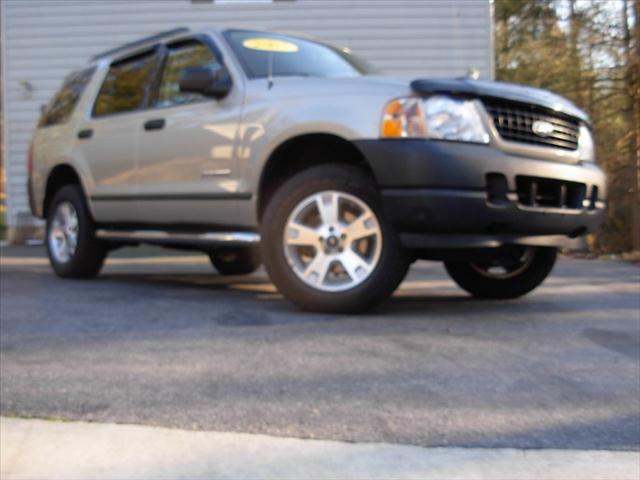 2005 Ford Explorer