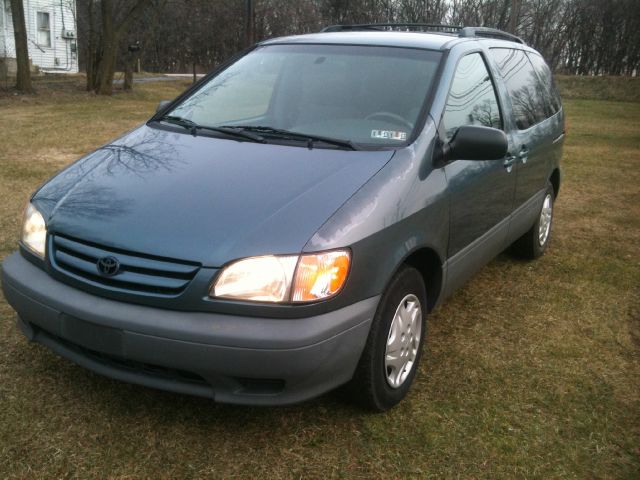 2001 Toyota Sienna for sale