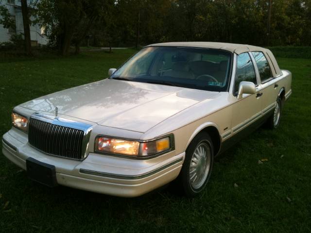 1996 Lincoln Town Car for sale