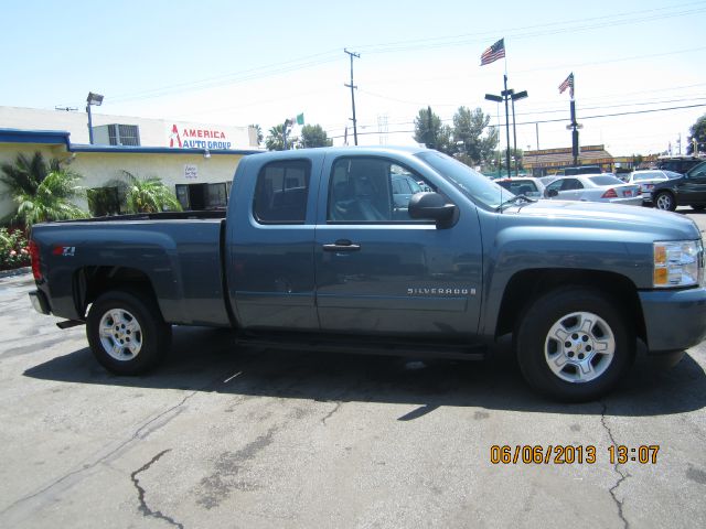 2007 CHEVROLET SILVERADO 1500 LT1 EXT CAB 4WD blue 4wdawdabs brakesair conditioningamfm radi