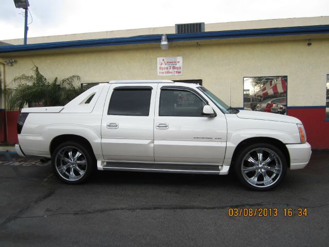 2006 CADILLAC ESCALADE EXT SPORT UTILITY TRUCK pearl 4wdawdabs brakesadjustable foot pedalsair
