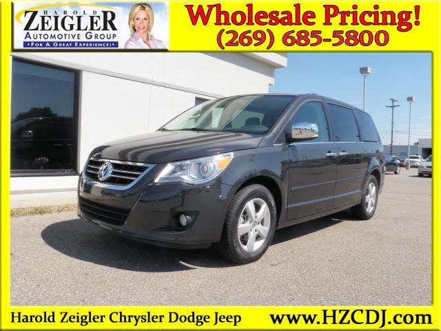 2011 Volkswagen Routan for sale
