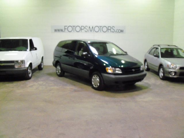 1998 Toyota Sienna for sale