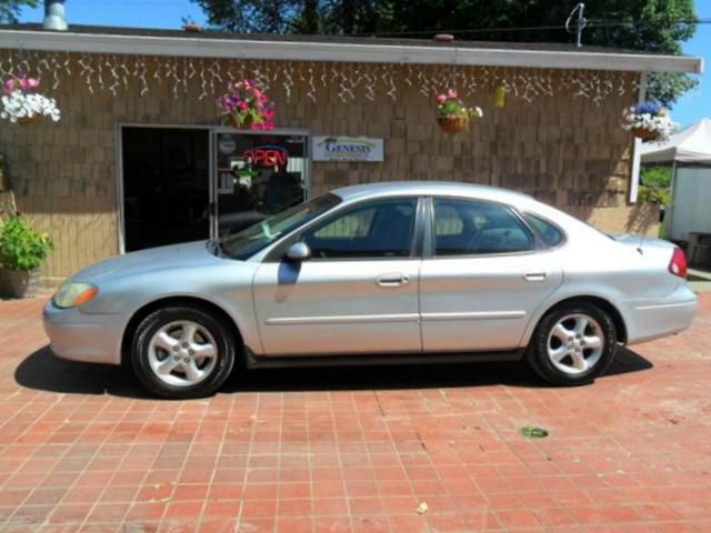 2001 Ford Taurus