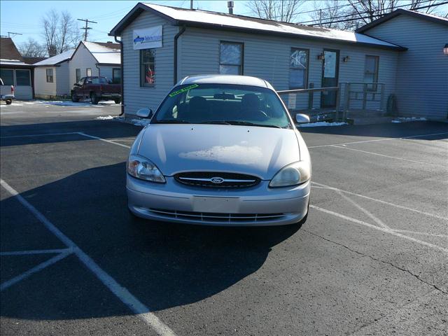 2001 Ford Taurus