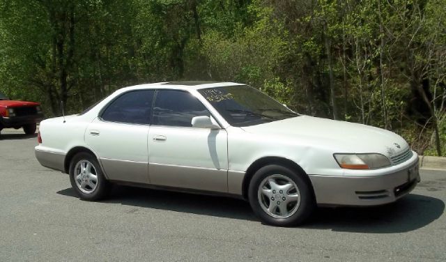 1995 Lexus ES 300