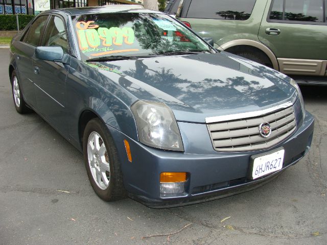 2005 CADILLAC CTS BASE blue clean carfax and title report airconditioned  v-6  power rack and p