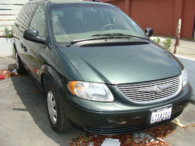 2001 CHRYSLER TOWN  COUNTRY LX green clean title   abs brakesair conditioningamfm radioanti-b